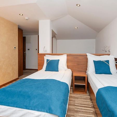Hotel Bistrik City Center SJJ Esterno foto