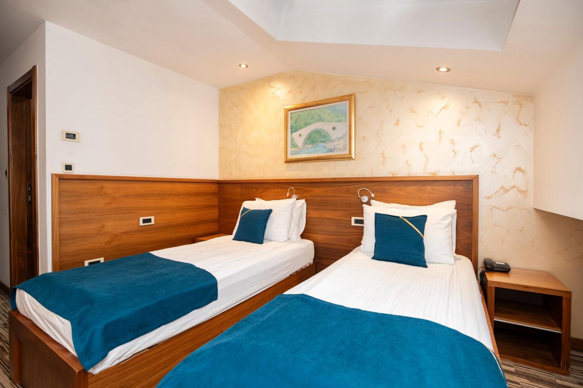 Hotel Bistrik City Center SJJ Esterno foto
