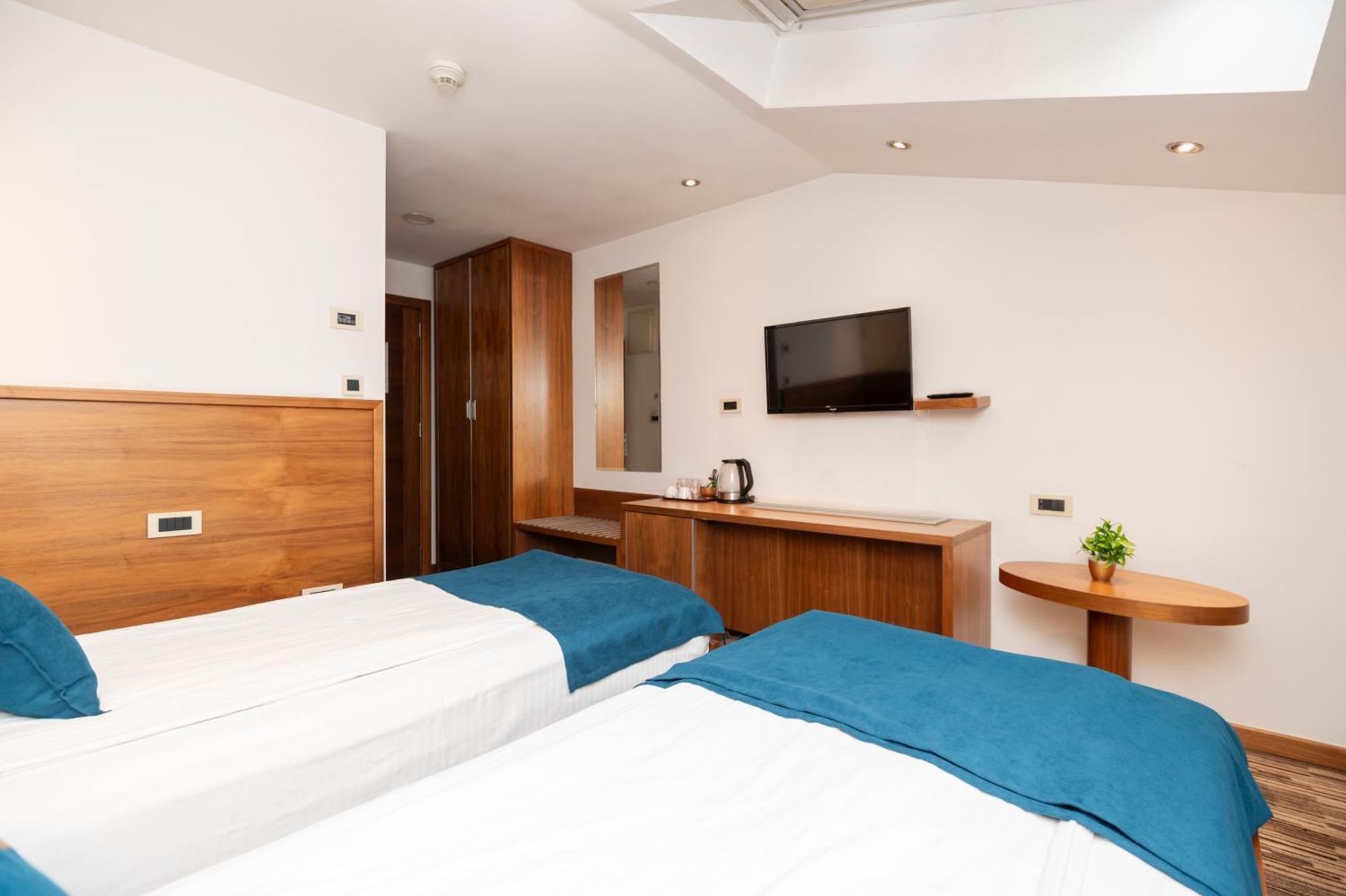 Hotel Bistrik City Center SJJ Esterno foto