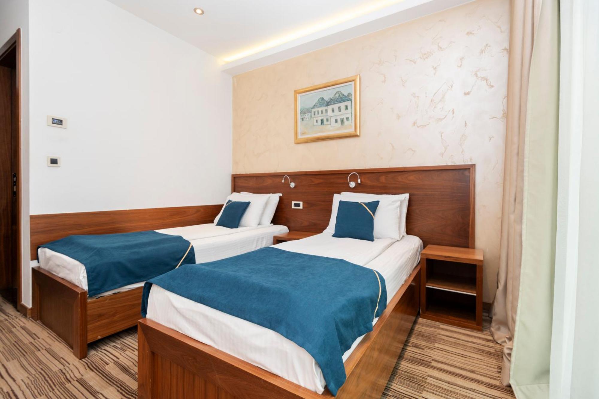 Hotel Bistrik City Center SJJ Esterno foto